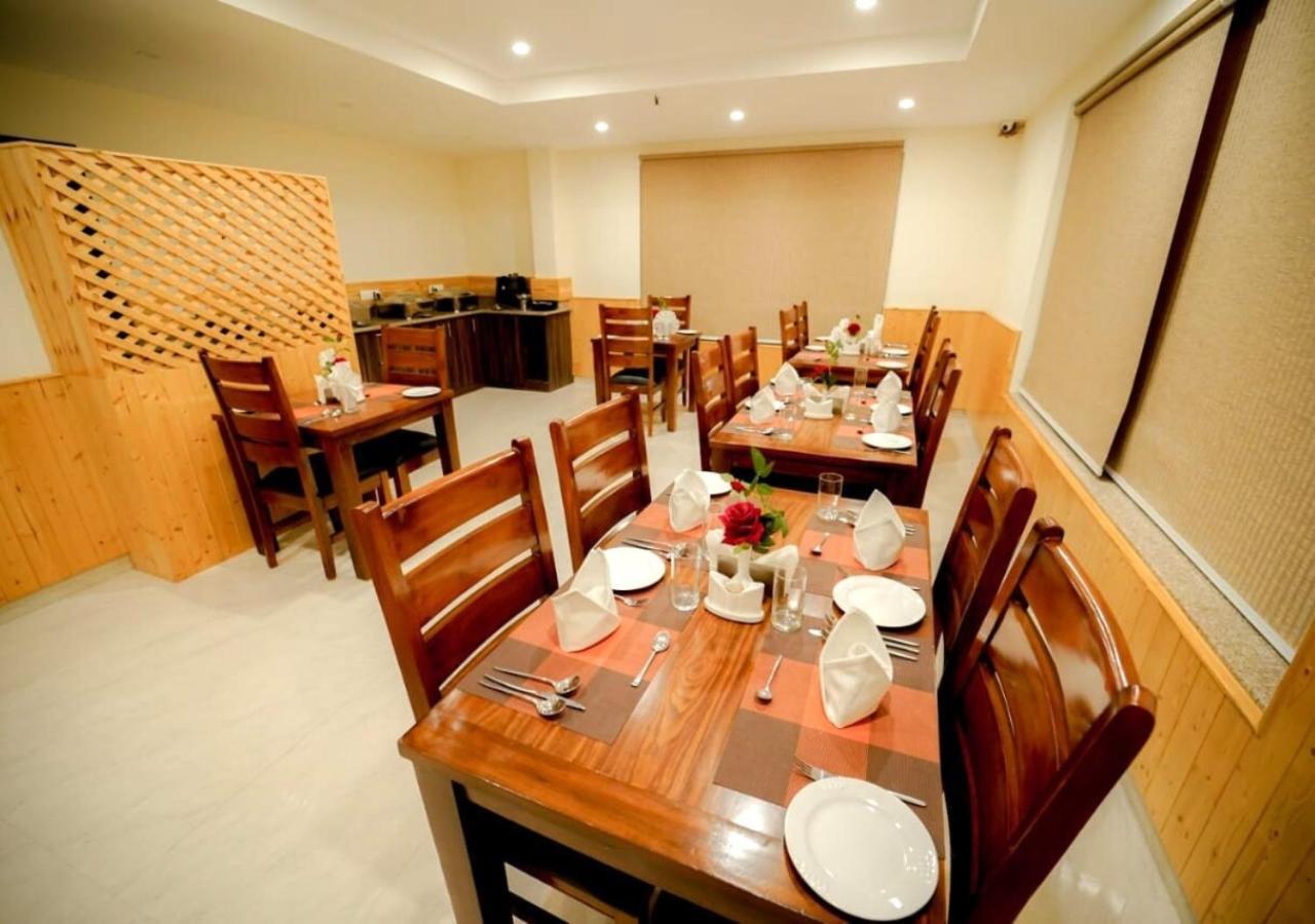 Отель Simsa Heights Manali Экстерьер фото