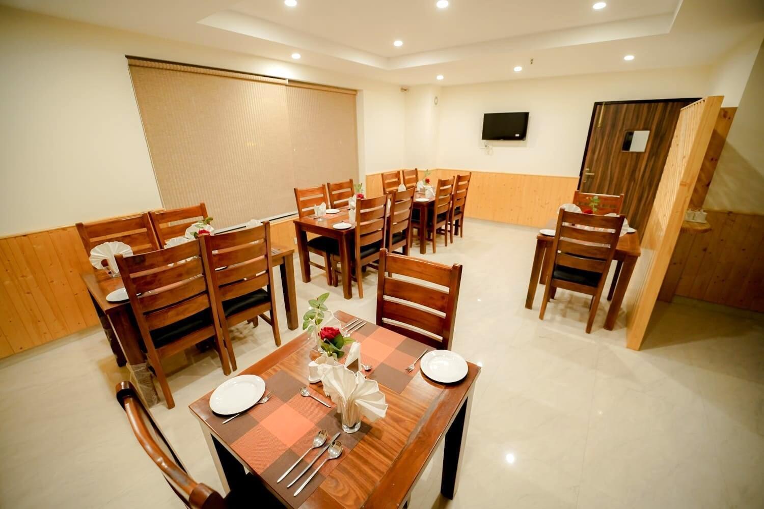Отель Simsa Heights Manali Экстерьер фото